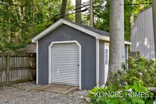 1371 Edgewood Dr, Holland, MI 49424 - Photo 57