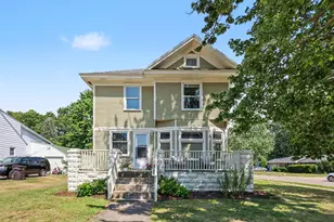 279 Wall St, Zeeland, MI 49464 - Photo 1
