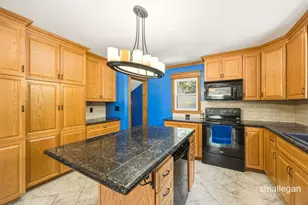 4005 Hendershot Ave NW, Grand Rapids, MI 49544 - Photo 5