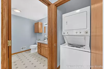 1533 Castlemaine Drive, Zeeland, MI 49464 - Photo 19