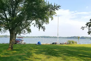 201 Lakeside Dr, Quincy, MI 49082 - Photo 7