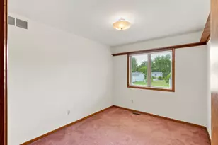 6108 Thorncliff Dr, Swartz Creek, MI 48473 - Photo 15