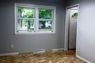 222 N 3rd Ave, Big Rapids, MI 49307 - Photo 5