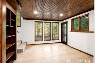 6093 Ridgeview Dr, Norton Shores, MI 49441 - Photo 37