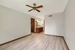 217 Parkside Dr, Zeeland, MI 49464 - Photo 15