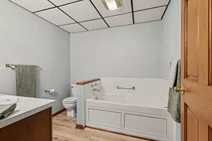 217 Parkside Dr, Zeeland, MI 49464 - Photo 25