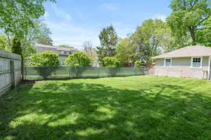 220 S Anderson St, Plainwell, MI 49080 - Photo 35