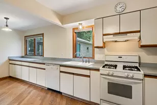 4069 Richmond St NW, Grand Rapids, MI 49534 - Photo 9