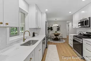 11648 Woodgate Dr NW, Grand Rapids, MI 49534 - Photo 11