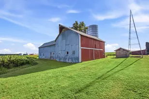 4985 W Gilpin Rd, Three Oaks, MI 49128 - Photo 39