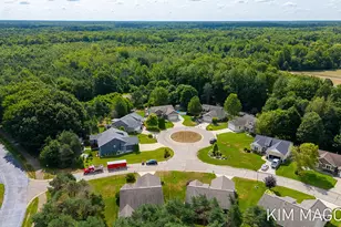 12569 Canterbury Ct, Grand Haven, MI 49417 - Photo 37