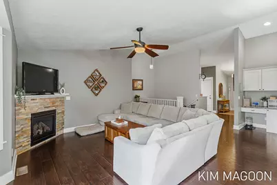 12569 Canterbury Court, Grand Haven, MI 49417 - Photo 11