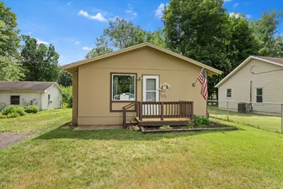 70324 Fairfield Drive, Edwardsburg, MI 49112 - Photo 1