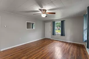 70324 Fairfield Dr, Edwardsburg, MI 49112 - Photo 5