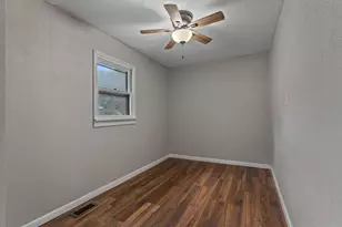 70324 Fairfield Dr, Edwardsburg, MI 49112 - Photo 7