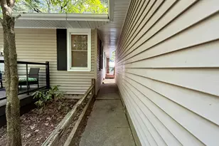 1880 Hemlock Crest Dr, Quincy, MI 49082 - Photo 17