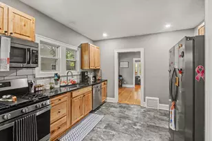 1217 Pinehurst Blvd, Kalamazoo, MI 49006 - Photo 5