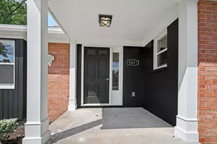 4043 Clearview St NE, Grand Rapids, MI 49546 - Photo 3