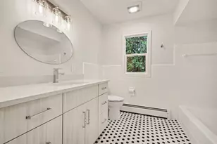 4043 Clearview St NE, Grand Rapids, MI 49546 - Photo 21