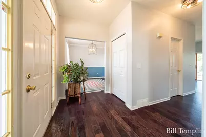 5641 Barcroft Drive SW, Wyoming, MI 49418 - Photo 3