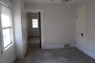 39 Troy St, Battle Creek, MI 49037 - Photo 7