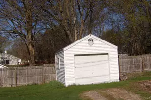 39 Troy St, Battle Creek, MI 49037 - Photo 3