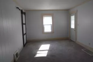 39 Troy St, Battle Creek, MI 49037 - Photo 5