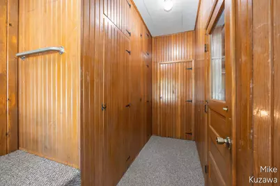 3901 Suburban Shores Drive NE, Grand Rapids, MI 49525 - Photo 23