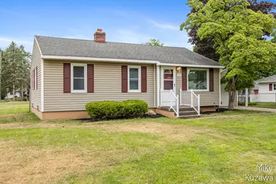 3901 Suburban Shores Drive NE, Grand Rapids, MI 49525 - Photo 3