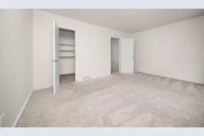690 Peninsula Court, Ann Arbor, MI 48105 - Photo 25