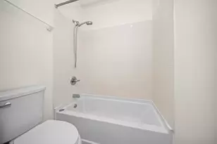 690 Peninsula Ct, Ann Arbor, MI 48105 - Photo 25