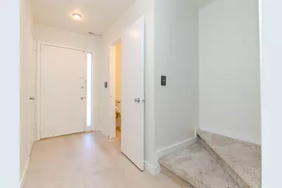 690 Peninsula Court, Ann Arbor, MI 48105 - Photo 9