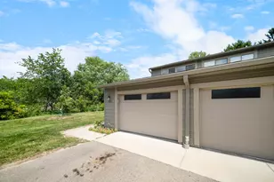 690 Peninsula Ct, Ann Arbor, MI 48105 - Photo 53