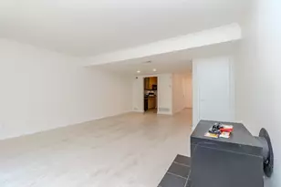 690 Peninsula Ct, Ann Arbor, MI 48105 - Photo 13