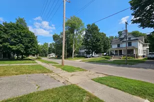 303 Orchard St, Dowagiac, MI 49047 - Photo 27
