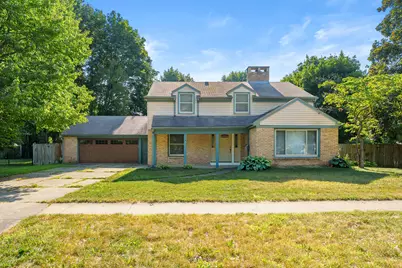 907 East Street, Three Rivers, MI 49093 - Photo 1