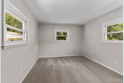 247 43rd Street SW, Grand Rapids, MI 49548 - Photo 9
