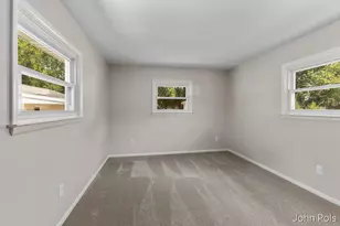 247 43rd St SW, Grand Rapids, MI 49548 - Photo 9