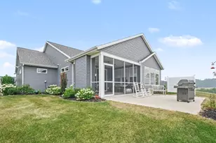2887 Isle Grand Dr, Belmont, MI 49306 - Photo 5