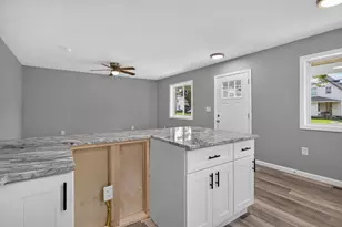 751 Tomlinson St, Jackson, MI 49203 - Photo 11