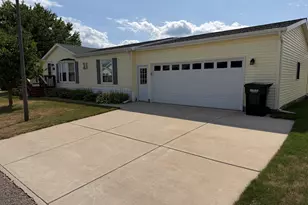 13621 Ladyslipper Ln, Cedar Springs, MI 49319 - Photo 3