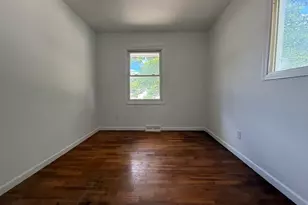 202 Viking Dr, Battle Creek, MI 49017 - Photo 13
