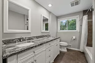 349 Nesbit Ln, Rochester Hills, MI 48309 - Photo 23