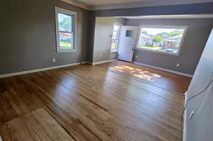 3892 18th St, Wyandotte, MI 48192 - Photo 5