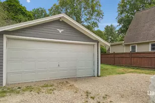 3056 Effie Pl NE, Grand Rapids, MI 49505 - Photo 41