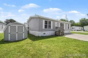 357 S Hardwick Dr SW, Grand Rapids, MI 49548 - Photo 15