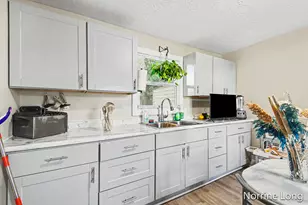 214 Delaware St SE, Grand Rapids, MI 49507 - Photo 9