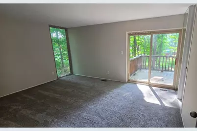 29204 Summerwood Road, Farmington Hills, MI 48334 - Photo 7