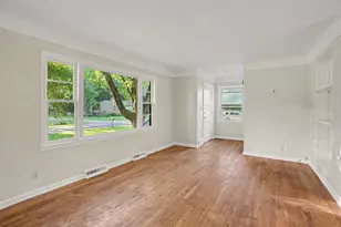 601 Marcelletti Ave, Paw Paw, MI 49079 - Photo 5