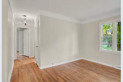 601 Marcelletti Avenue, Paw Paw, MI 49079 - Photo 13